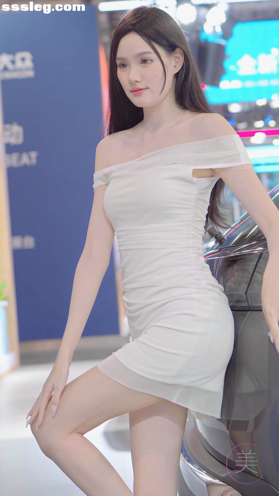 V (1).jpg