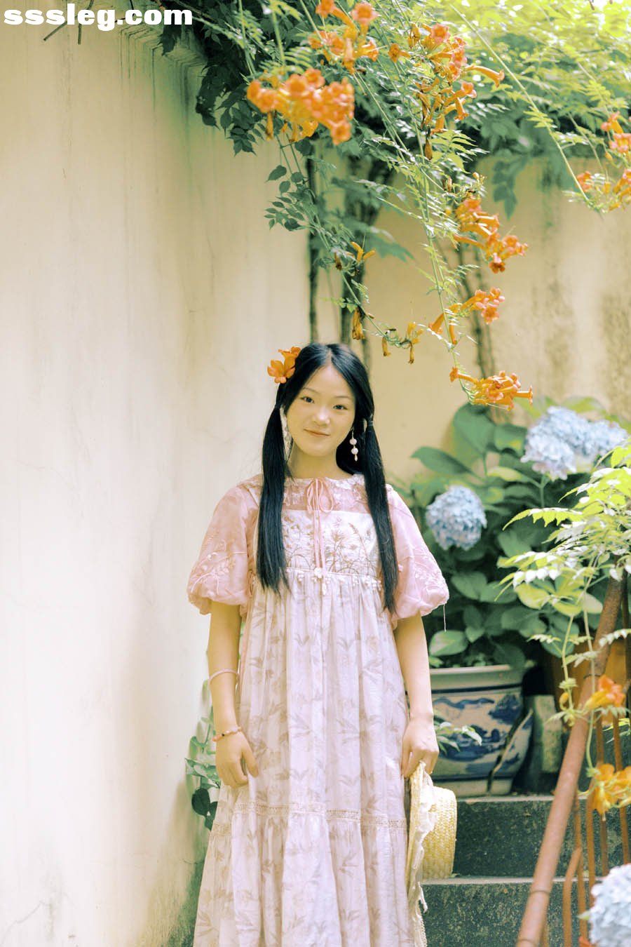 001.jpg