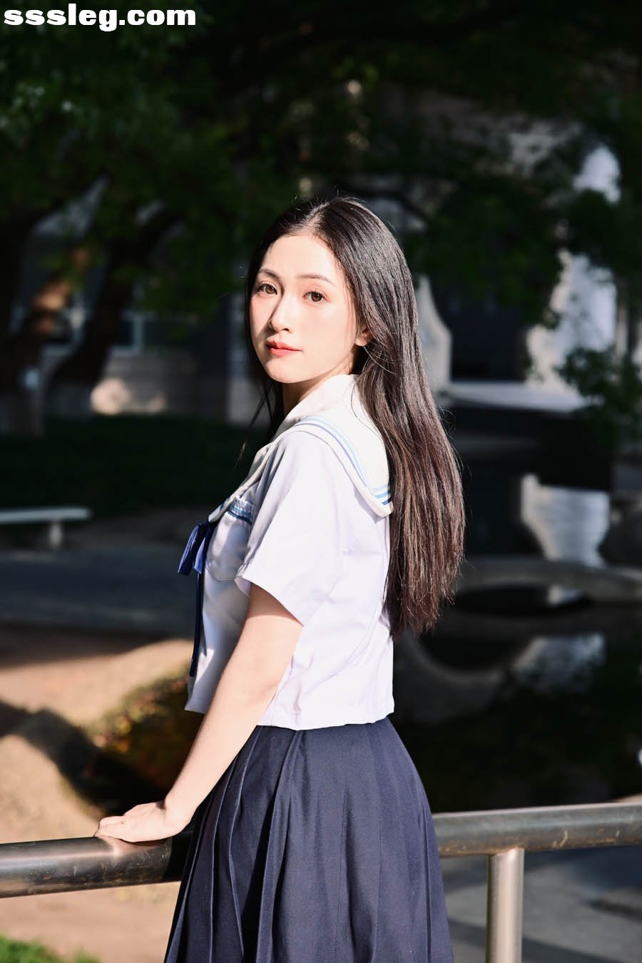 01.jpg