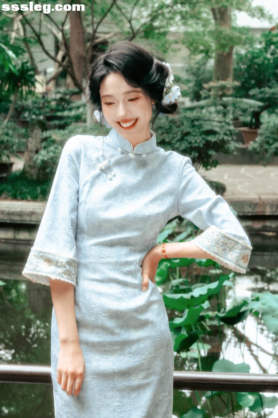 01.jpg