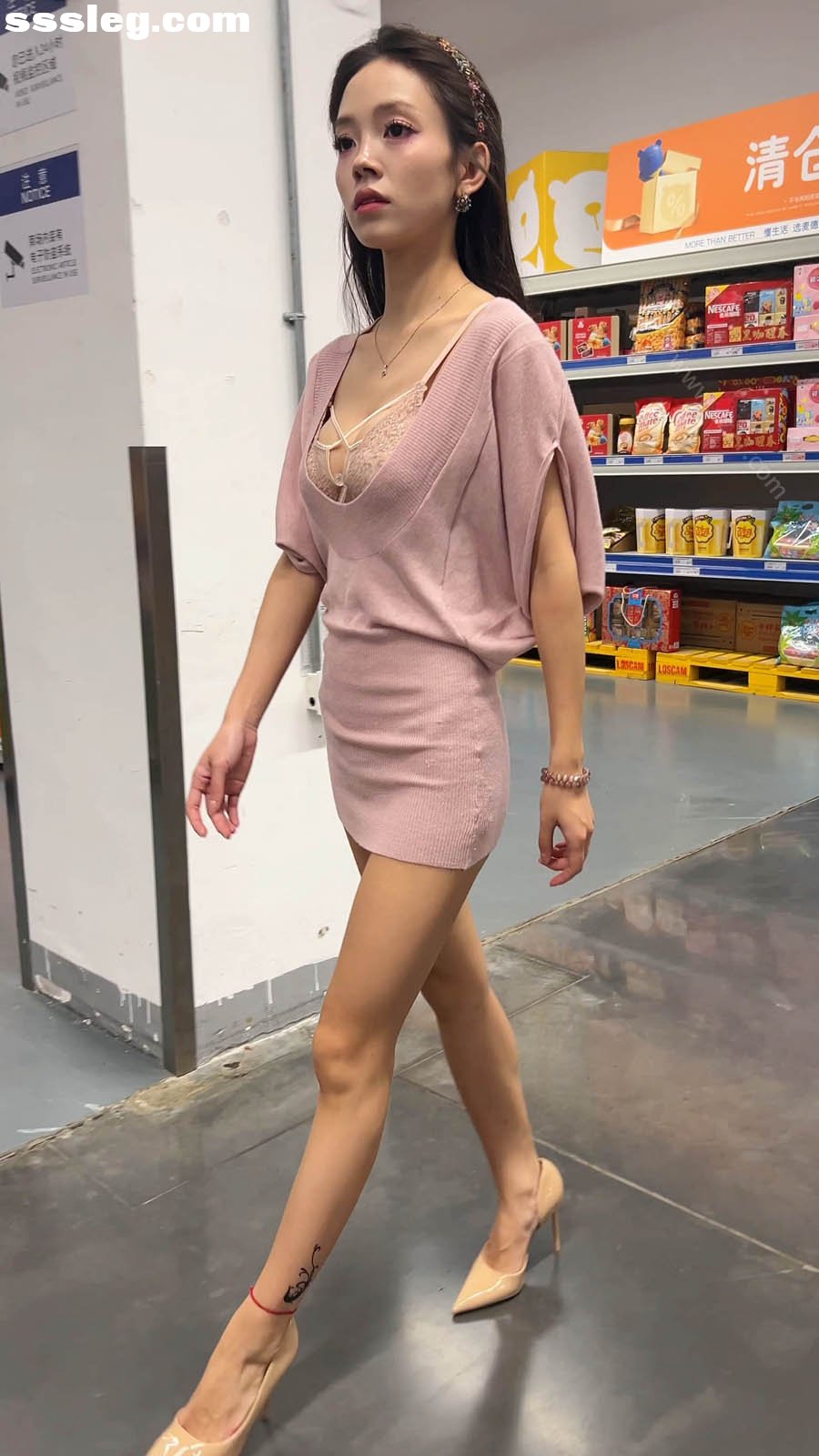 V (1).jpg