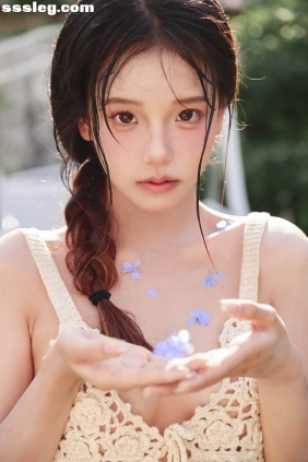 [YITUYU艺图语]2025.05.23 比美照更有杀伤力 小欣一一[16P71M]
