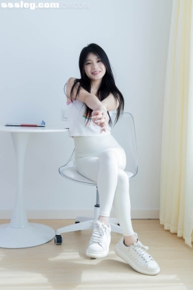 物恋传媒 No.2276 闪闪 白船袜[182P+1V4.88G]