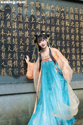 [YITUYU艺图语]2025.12.02 法喜寺 湫一只岁岁[42P1.23G]
