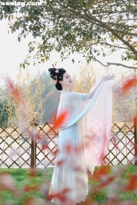 [YITUYU艺图语]2025.12.31 茶园漫舞 糖糖[15P92M]