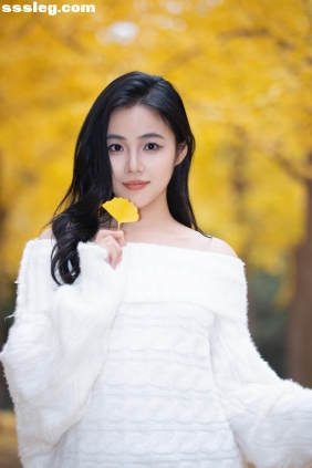 [YITUYU艺图语]2025.11.20 从来银杏不负秋 爱吃辣条的小新[64P170M]