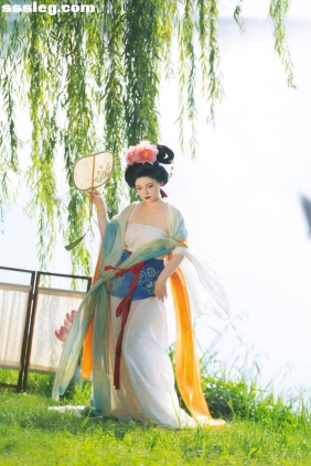 [YITUYU艺图语]2025.11.18 仿白伯骅仕女图 出门拍照的小小怪[12...